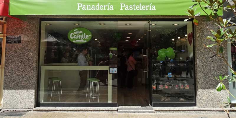 Panadería y pastelería San Camilo se instala en Providencia