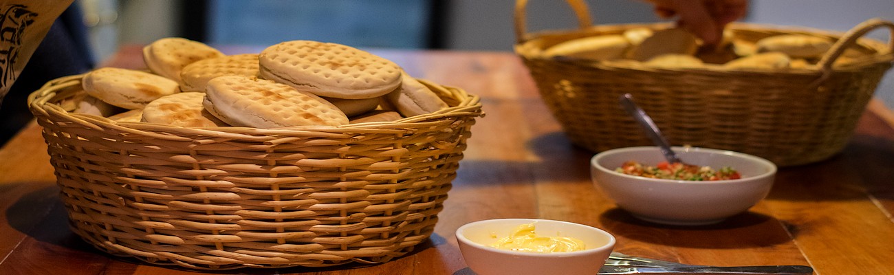 Hallullas; Presentes en el Corazón de Chile