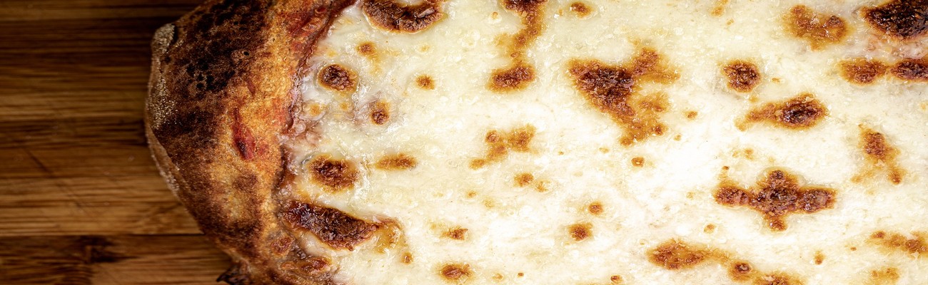 Ganaron mucho Dinero comprando sus propias Pizzas